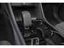 Volvo XC40 Recharge Plus 70 kWh - IntelliSafe Assist & Surround - Parkeercamera achter - Verwarmde voorstoelen & stuur - Parkeersensoren voor & achter - Draadloze tel. lader - Extra getint glas - 19' LMV