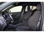 Volvo XC40 Recharge Plus 70 kWh - IntelliSafe Assist & Surround - Parkeercamera achter - Verwarmde voorstoelen & stuur - Parkeersensoren voor & achter - Draadloze tel. lader - Extra getint glas - 19' LMV