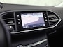 Peugeot 308 SW 1.2 PureTech Allure Sport (VIRTUAL COCKPIT, APPLE CARPLAY, GROOT NAVI, 360 CAMERA, SPORTSTOELEN, LEDER/ALCANTARA, ADAPTIVE CRUISE, NIEUWSTAAT)
