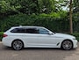 BMW 5-Serie Touring 530e M Sport LED CarPlay Elek. Stoelen 100% dealer onderhouden 530e Business Edition Plus