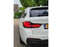 BMW 5-Serie Touring 530e M Sport LED CarPlay Elek. Stoelen 100% dealer onderhouden 530e Business Edition Plus