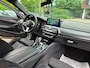 BMW 5-Serie Touring 530e M Sport LED CarPlay Elek. Stoelen 100% dealer onderhouden 530e Business Edition Plus