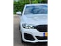 BMW 5-Serie Touring 530e M Sport LED CarPlay Elek. Stoelen 100% dealer onderhouden 530e Business Edition Plus