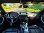 BMW 3-Serie Touring M Sport Edition Apple CarPlay Trekhaak 18inch breedset 6WB Virtual dash NAP RIJKLAAR