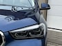 BMW X1 xDrive25e High Executive 220 PK Plug in Hybride | Panoramdak | Navigatie | 19" Velgen | Leder Int | Park Assist | DAB | Keyless | 1e Eigenaar!