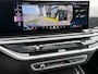 BMW X5 xDrive50e High Executive M Sport | Sky Lounge | Achteras Besturing | BMW Nieren Iconic Glow | Head-UP | Panodak Sky Lounge | Luchtvering | Soft Close | Harman-Kardon | 360 Camera | Trekhaak | Park Assist Prof | Individual Leder Merino | Zwarte Hemel |