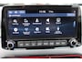 Hyundai Kona 1.6 GDI HEV Fashion Sport, Rosso Color Package, Trekhaak, Donker glas + zwarte hemel, Navi, App connect, Pdc voor + achter + camera, Cruise, Clima, Dode hoek detectie