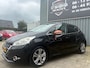 Peugeot 208 1.2 PureTech Roland Garros