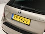 Skoda Octavia Combi 1.0 TSI Greentech Sport (APPLE CARPLAY, GROOT NAVI, CLIMATE, STOELVERWARMING, SPORTSTOELEN, GETINT GLAS, PARKEERSENSOREN, CRUISE, NIEUWSTAAT)
