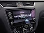 Skoda Octavia Combi 1.0 TSI Greentech Sport (APPLE CARPLAY, GROOT NAVI, CLIMATE, STOELVERWARMING, SPORTSTOELEN, GETINT GLAS, PARKEERSENSOREN, CRUISE, NIEUWSTAAT)