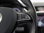 Skoda Octavia Combi 1.0 TSI Greentech Sport (APPLE CARPLAY, GROOT NAVI, CLIMATE, STOELVERWARMING, SPORTSTOELEN, GETINT GLAS, PARKEERSENSOREN, CRUISE, NIEUWSTAAT)