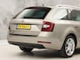 Skoda Octavia Combi 1.0 TSI Greentech Sport (APPLE CARPLAY, GROOT NAVI, CLIMATE, STOELVERWARMING, SPORTSTOELEN, GETINT GLAS, PARKEERSENSOREN, CRUISE, NIEUWSTAAT)