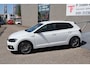 Volkswagen Polo 1.0 TSI Comfortline R-Line 2 x AUTOMAAT! Apple carplay/Parkeersensoren rondom/Airco/17 inch licht metaal/DAB/Multifunctioneel stuurwiel