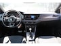 Volkswagen Polo 1.0 TSI Comfortline R-Line 2 x AUTOMAAT! Apple carplay/Parkeersensoren rondom/Airco/17 inch licht metaal/DAB/Multifunctioneel stuurwiel