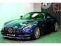 Mercedes-Benz AMG-GT Roadster 4.0 V8 350kW/476pk DCT7 DISTRONIC + BURMESTER + SOFTLEDER + AIRSCARF + CAMERA + DODEHOEK MELDER + PRE-SAFE + AMG PERF. UITLAAT + RIDE MODES + KEYLESS ENTRY&GO + PARKSENSOREN V&A + FOLIE VOORBUMPER + 19"/20" AMG-VELGEN GEPOLIJST!