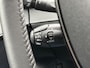 Peugeot 208 Allure 1.2 Hybrid 110PK e-DCS6 Automaat Navigatie, Rondomzichtcamera, Climate Control, Cruise Control, Parkeersensoren
