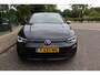 Volkswagen Golf 1.5 eTSI R-Line 150PK Automaat Stoel,- Stuurverwarm. I Camera I VOL