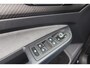 Volkswagen Golf 1.5 eTSI R-Line 150PK Automaat Stoel,- Stuurverwarm. I Camera I VOL