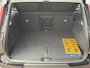 Volvo EX40 Single Motor Extended Range Plus 82 kWh Elektr. stoelverstelling / Harman Kardon Audio / Trekhaak/ Keyless Drive / Stoel- en stuurverw. / Adapt. Cruise / BLIS