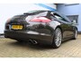 Porsche Panamera 3.0 S Hybrid | Panorama dak | Luchtvering | BOSE Audiosysteem | Adaptieve cruise | Elektrisch verstelbare stoelen met memory | Stoelverwarming | Elektrische kofferklep | achteruitrijcamera | Navigatie | Climate controle | Lederen bekleding | Origineel NL Auto | NAP |