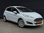 Ford Fiesta 1.0 EcoBoost Titanium | Nieuwe Distributieriem! | Verwarmde Voorruit & Voorstoelen | Lichtmetalen Velgen 17"