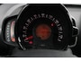 Peugeot 108 1.0 e-VTi Allure | Navi by app | Camera | Climate control | All season | Extra geinte ramen | Lichtmetaal |