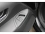 Peugeot 108 1.0 e-VTi Allure | Navi by app | Camera | Climate control | All season | Extra geinte ramen | Lichtmetaal |