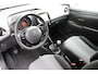 Peugeot 108 1.0 e-VTi Allure | Navi by app | Camera | Climate control | All season | Extra geinte ramen | Lichtmetaal |