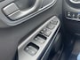 Hyundai Kona Electric EV Premium 64 kWh SOH 100% TREKHAAK FASE 3 HEAD-UP LEER EL STOELEN