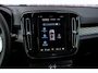 Volvo EX40 Single Motor Extended Range Ultra Black Edition Europa | Harman Kardon audio | 20" | Schuif-/kanteldak | Getint Glas | Elektrische stoelverstelling | Nubuck bekleding | Adaptive Cruise Control | Dodehoekdetectie |