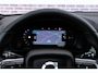 Volvo EX40 Single Motor Extended Range Ultra Europa 82 kWh Black Edition | Getint glas | Nubuck | Panoramadak | Harman/Kardon | Stoelverwarming voor + achter | Keyless | 20" Velgen |