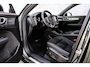 Volvo EX40 Single Motor Extended Range Ultra Europa 82 kWh Black Edition | Getint glas | Nubuck | Panoramadak | Harman/Kardon | Stoelverwarming voor + achter | Keyless | 20" Velgen |