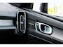 Volvo EX40 Single Motor Extended Range Ultra Europa 82 kWh Black Edition | Getint glas | Nubuck | Panoramadak | Harman/Kardon | Stoelverwarming voor + achter | Keyless | 20" Velgen |