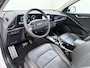 Kia Niro EV ExecutiveLine 204PK 64.8kWh Adap.Cruise Head-Up Stoelverwarming+Ventilatie Camera Schuif-/Kanteldak Apple Carplay Android Auto Ecc Pdc SOH 100% Elek.Stoelen Memory Privacy Glas DAB Elek.Achterklep Lmv 17" 1e Eigenaar Dealeronderhouden Origineel Nederlandse Auto