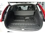Volvo XC60 2.0 D3 FWD Summum | 150PK | Pano | Leder | Camera | Trekhaak Deze Volvo XC60 D3 Summum is een bijzonder complete en comfortabele SUV waarin de kenmerkende Scandinavische kwaliteit van Volvo uitstekend samenkomt met luxe, veiligheid en praktische bruikb