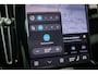 Volvo EX40 Single Motor Ext. Range Ultra Black Edition | Europa | Harman Kardon audio | 20" | Schuif-/kanteldak | Getint Glas | Elektrische stoelverstelling | Nubuck bekleding | Adaptive Cruise Control | Dodehoekdetectie |