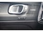 Volvo EX40 Single Motor Ext. Range Ultra Black Edition | Europa | Harman Kardon audio | 20" | Schuif-/kanteldak | Getint Glas | Elektrische stoelverstelling | Nubuck bekleding | Adaptive Cruise Control | Dodehoekdetectie |