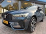 Volvo XC60 2.0 T8 Plug-in hybrid AWD Ultimate Dark Pano / Afn. Trekhaak / Camera / Stoel memorie / Stoel & Stuurw. verw.