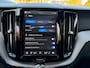 Volvo XC60 2.0 T8 Plug-in hybrid AWD Ultimate Dark Pano / Afn. Trekhaak / Camera / Stoel memorie / Stoel & Stuurw. verw.