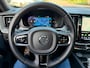 Volvo XC60 2.0 T8 Plug-in hybrid AWD Ultimate Dark Pano / Afn. Trekhaak / Camera / Stoel memorie / Stoel & Stuurw. verw.
