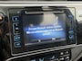 Toyota Auris 1.8 Hybrid Trend ✓Dealer Onderhouden✓2e Eigenaar✓Pano✓Trekhaak✓Camera✓Navi✓Clima✓Cruise✓Lm velgen✓Extra Winterset✓136pk✓N.A.P✓Apk tot 07-2027