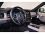 Volvo XC90 T8 Plug-in hybrid AWD Ultra Bright Exec. Ed. - Luchtvering - Panorama/schuifdak - IntelliSafe Assist & Surround - 360º Camera - Bowers & Wilkins audio - Adaptieve LED koplampen - Verwarmde voorstoelen, stuur & achterbank - Parkeersensoren voor & achter - Elektr. bedienb. voorstoelen met geheugen - Head up display - Draadloze tel. lader - Extra getint glas - 22' LMV