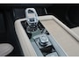 Volvo XC90 T8 Plug-in hybrid AWD Ultra Bright Exec. Ed. - Luchtvering - Panorama/schuifdak - IntelliSafe Assist & Surround - 360º Camera - Bowers & Wilkins audio - Adaptieve LED koplampen - Verwarmde voorstoelen, stuur & achterbank - Parkeersensoren voor & achter - Elektr. bedienb. voorstoelen met geheugen - Head up display - Draadloze tel. lader - Extra getint glas - 22' LMV