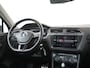 Volkswagen Tiguan 2.0 TSI 4Motion Highline Business R | Trekhaak | Panoramadak | Head-Up | Zondag Open!