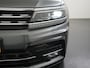 Volkswagen Tiguan 2.0 TSI 4Motion Highline Business R | Trekhaak | Panoramadak | Head-Up | Zondag Open!