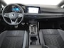 Volkswagen Golf 1.5 eTSI R-Line DSG | Schuifdak | DCC Adaptief | Stuurverwarming | Zondag Open!