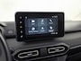 Dacia Jogger 1.0 TCe 100 ECO-G Sport 7 Persoons (APPLE CARPLAY, LPG, NAVIGATIE, GETINT GLAS, CRUISE, SPORTSTOELEN, PARKEERSENSOREN, NIEUWSTAAT)