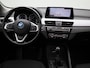 BMW X1 xDrive25e | WORDT VERWACHT | HEAD-UP DISPLAY | TREKHAAK | ELEKTRISCHE ACHTERKLEP | ACHTERUITRIJCAMERA | STOELVERWARMING | NAVIGATIE | BLUETOOTH | CRUISE CONTROL | LICHTMETALEN VELGEN |