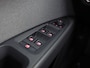SEAT Leon 1.0 EcoTSI Intense Sport Automaat (APPLE CARPLAY, NAVIGATIE, CLIMATE, KEYLESS, SPORTSTOELEN, PARKEERSENSOREN, GETINT GLAS, CRUISE, NIEUWSTAAT)