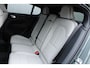 Volvo EC40 Single Motor Extended Range Ultra Europa 82 kWh | Achterbank verwarming | Elektrisch bedienbare stoelen voorzijde | bestuurdersstoel met geheugenfunctie | 360" Camera | Harman/Kardon audio